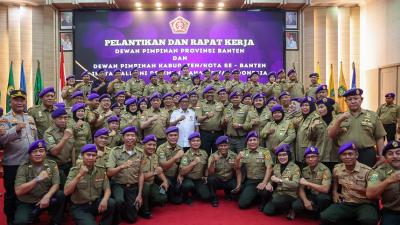 Gubernur Banten Andra Soni saat menghadiri Pelantikan dan Rapat Kerja Dewan Pimpinan Provinsi (DPP) IARMI Banten - Biro Adpimpro Banten -