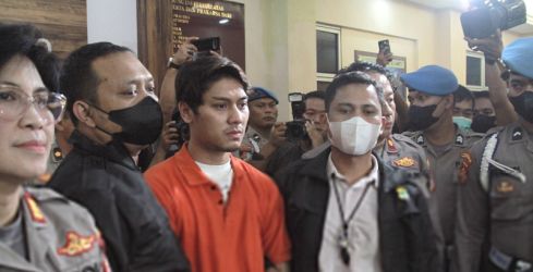 Artis Rizki Biliar ditahan Polisi terkai dugaan KDRT terhadap istrinya Listi Kejora/Repro