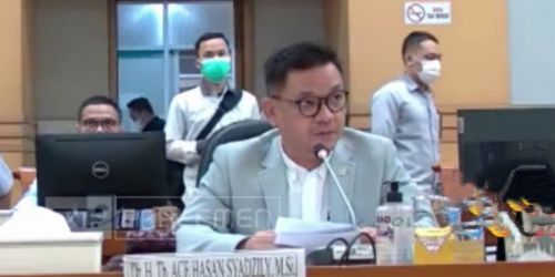 Wakil Ketua Komisi VIII DPR RI, Ace Hasan Syadzily saat memimpin rapat evaluasi haji/Repro