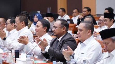 Kemenag dan DPR RI Komisi VIII menyepakati BPIH tahu 2024 Rp93, 4 Juta. (Foto: Dok Kemenag)