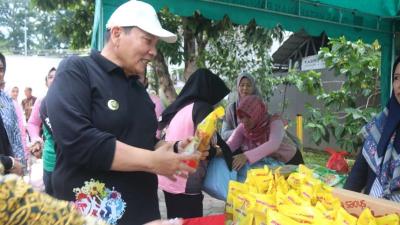 Gerakan Pangan Murah (GPM) di Kantor Kelurahan Nanggewer Mekar, Kecamatan Cibinong. [Foto: Dok Pemdakab Bogor]