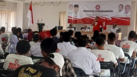 DPD Pospera Banten siap memenangkan Bacapres Ganjar Pranowo di Banten lewat aksi door to door. (Foto: Iyan))