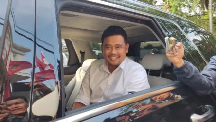 Walikota Medan Bobby Nasution saat memenuhi panggilan DPP PDIP untuk mengklarifikasi dukungan terhadap Prabowo-Gibran. (Foto: