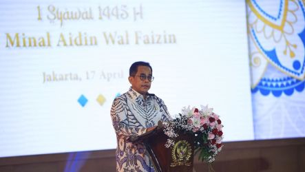 Sekjen DPR RI, Indra Iskandar di acara Halal Bihalal Setjen DPR. (Foto: Dok DPR) RI.