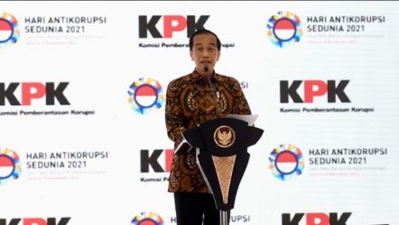 Presiden Jokowi saat memberikan sambutan pada Peringatan Hari Anti Korupsi Sedunia  di Gedung KPK, Jakarta, Kamis (9/12).  (Foto: Biro Pers Sekretariat Presiden)